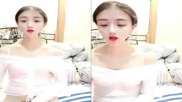 超级清纯校花萌欣小樱桃兼职黄播颜值很养眼