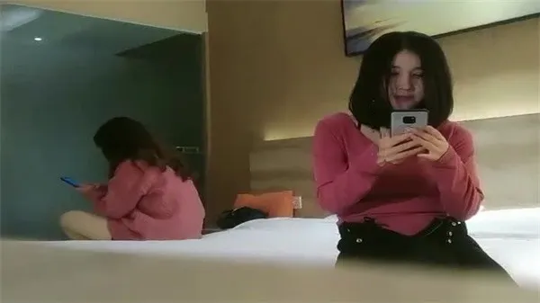 经典探花之我是铁牛偷拍美女主角系列二双飞两位姐妹