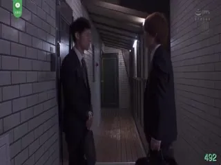 水果派解说小阿姨武藤绫香难逃年轻小肉棒