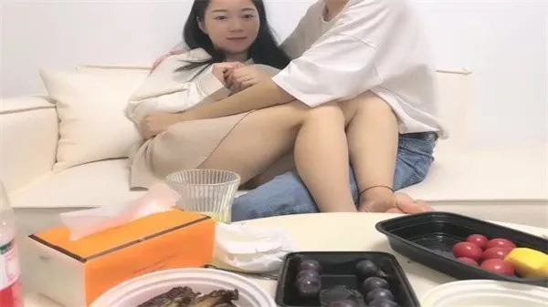 瘦猴子探花良家幼师第一次约炮