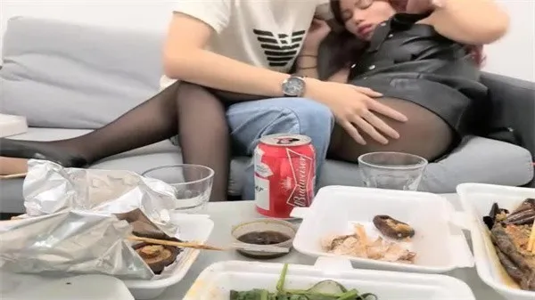 瘦猴子探花专约良家小骚货