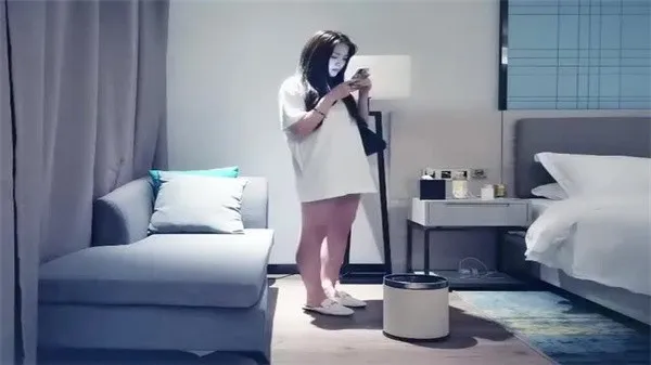 全国探花约了个妹子酒店啪啪