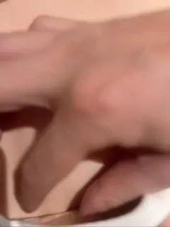 风骚女同事让我送她回家以身相许 (1)