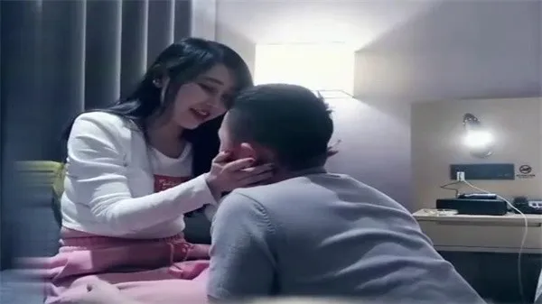 平台实力最强男网约Love小天嫩模极度诱惑